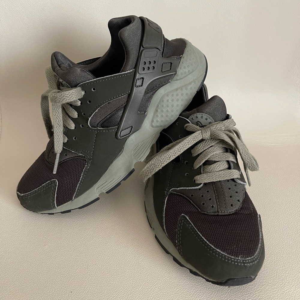 Nike Big Kids Huarache Run Casual Shoes